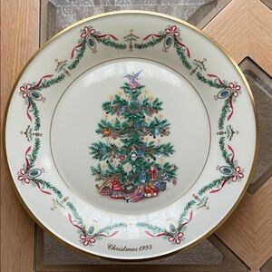 Lenox Christmas 1993 Collector's Plate